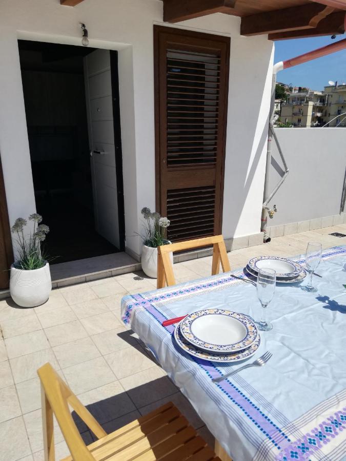 Tigellio Apartment-Central-Views-Terrace Q6426 卡利亚里 外观 照片